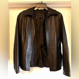 Women’s 100 % leather jacket
